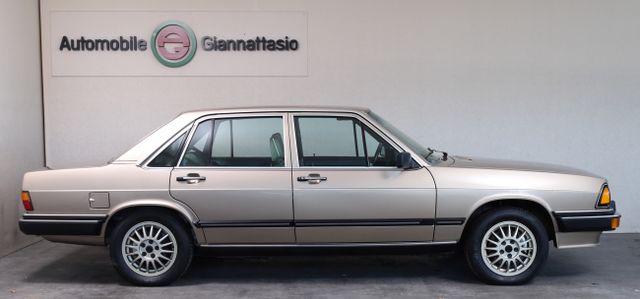 Audi 200